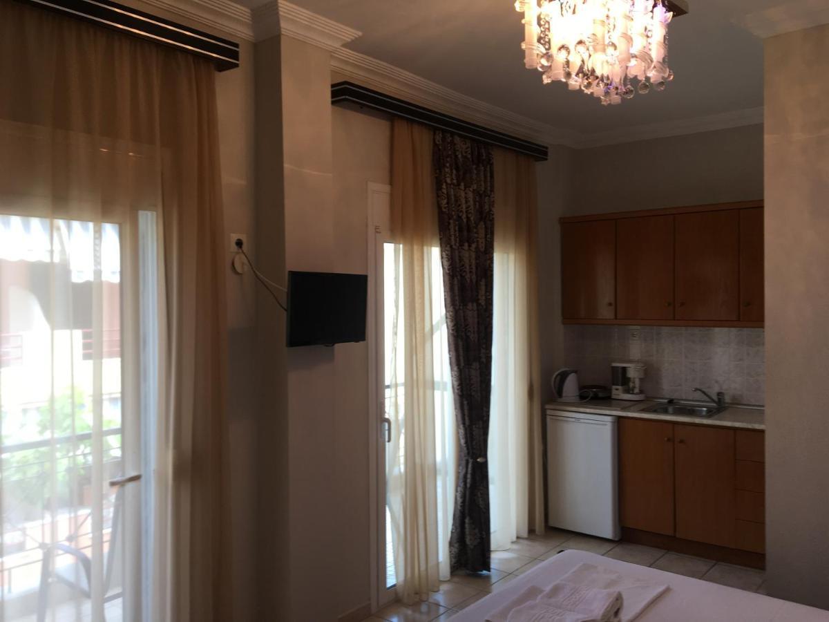 Phaethon Apartments&studios *