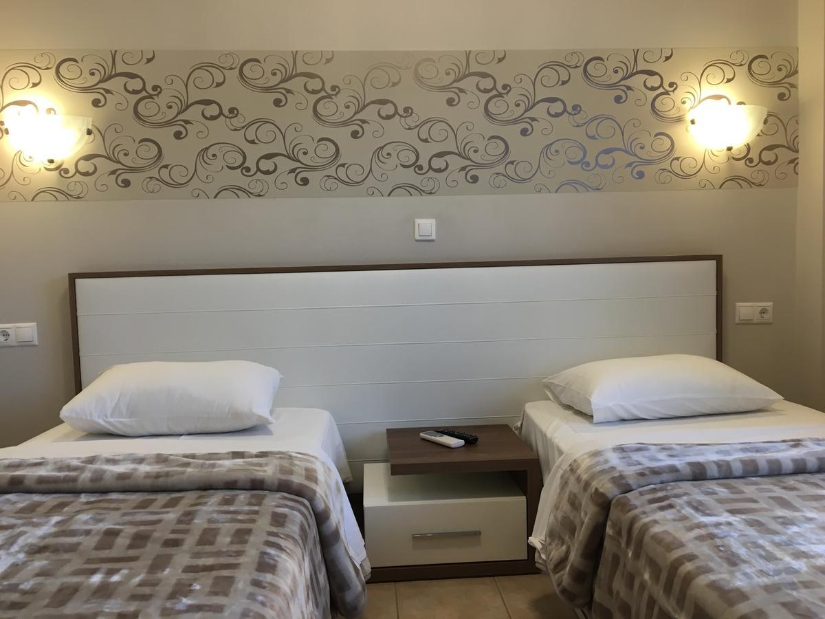 Phaethon Apartments&studios